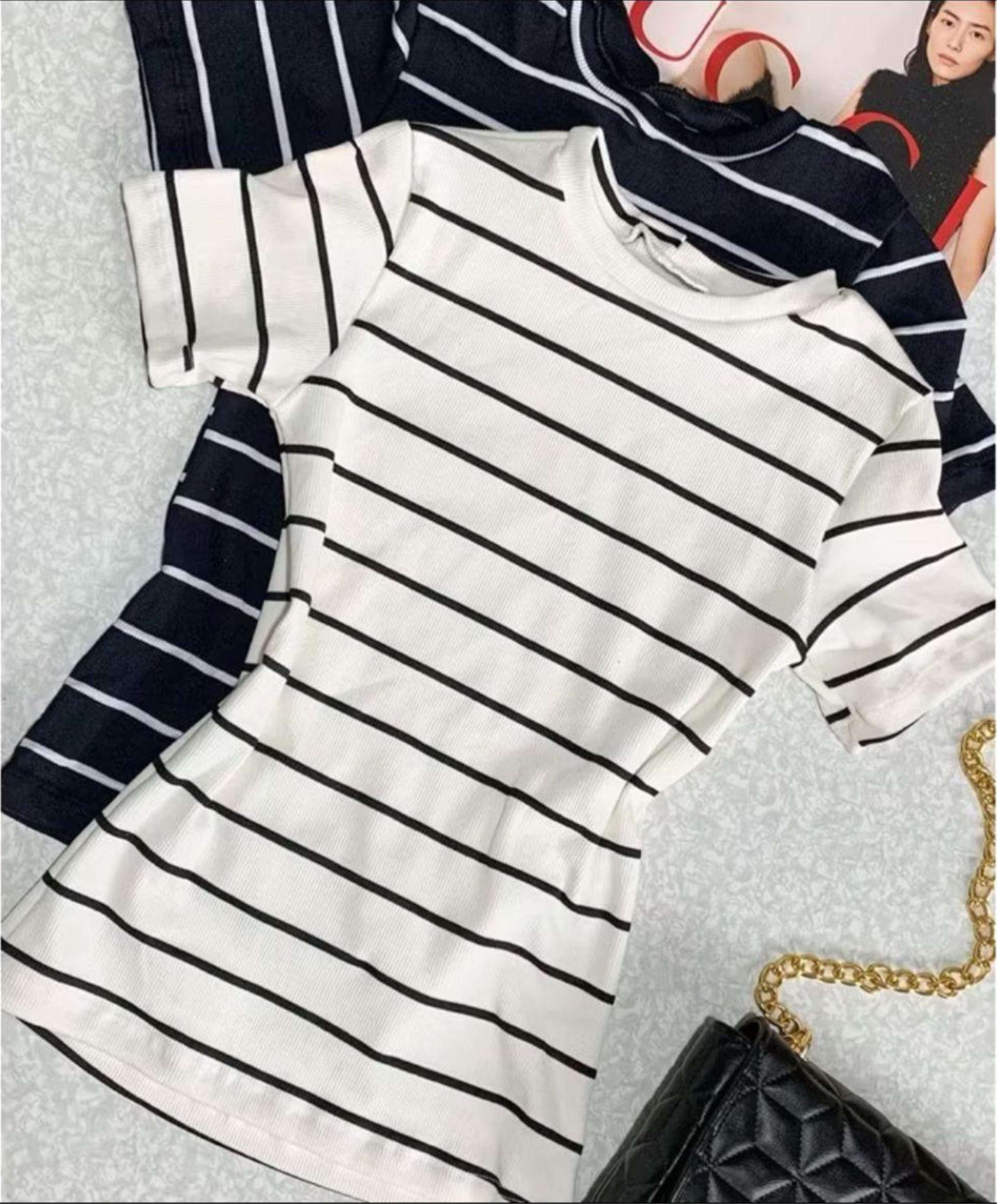 CAMISETA CANELADA BÁSICA